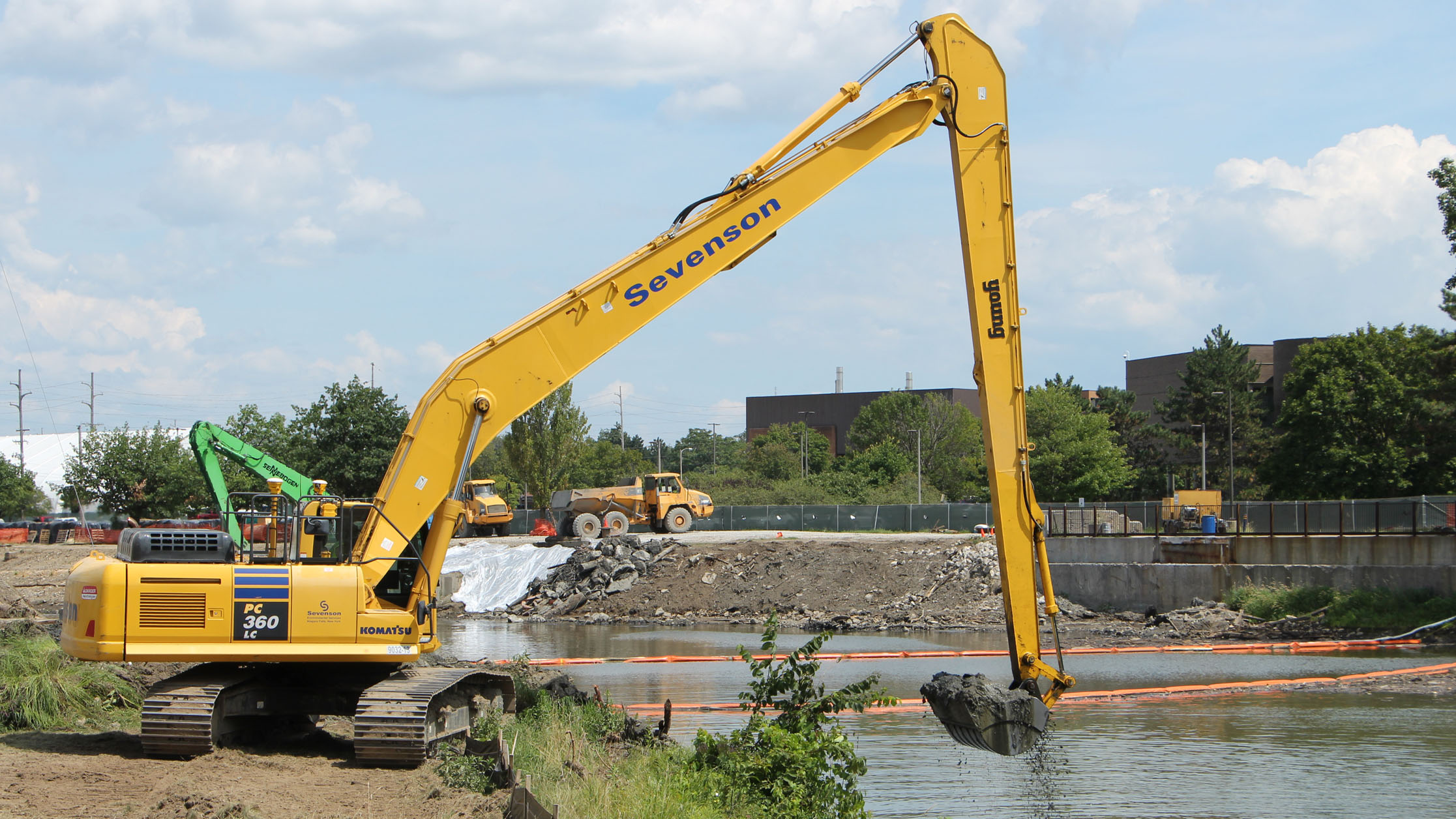 Consumer's clean-up on the Flint River, Flint, Mi