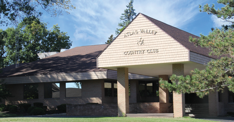 Outside view of Atlas Valley Golf Club