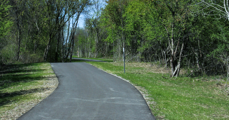 Paved trails at Mundy Miracle Commons